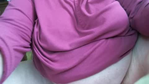 Snapshot of winnieatplay chatting on December 5, 4:23 pm Winnie online show from December 5, 4:23 pm