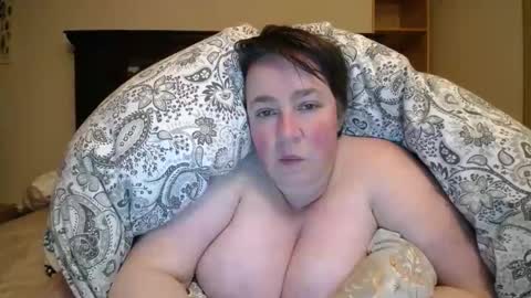 Annie online show from February 22, 7:31 am