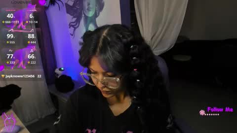     Luna Violeta  A r t i s t  online show from December 15, 12:49 am