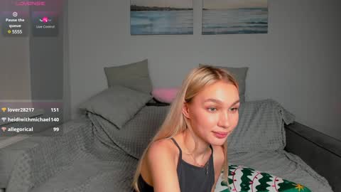 Snapshot of wladilia chatting on January 20, 12:15 am wladilia online show from January 20, 12:15 am