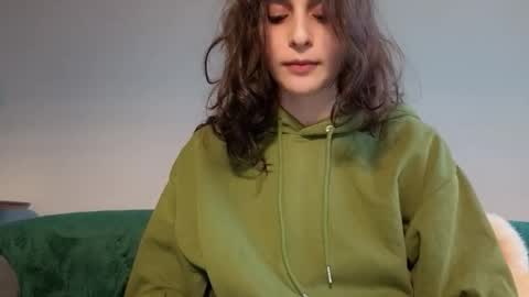 Stia online show from March 9, 1:58 pm