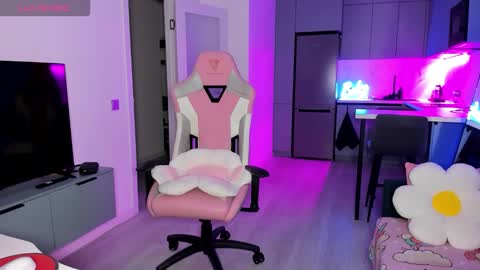 Emi online show from February 11, 5:20 am