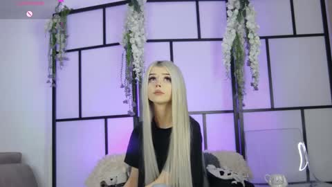 Xenomy online show from November 10, 8:20 am