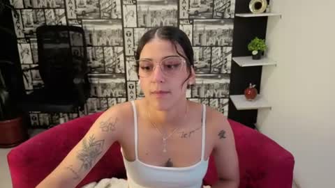 xiomara  online show from August 3, 9:42 pm