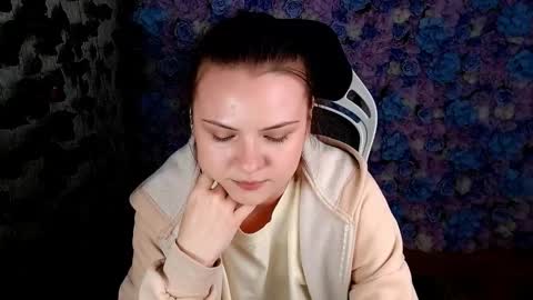 Lina online show from October 13, 4:59 am