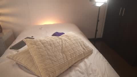 Snapshot of ximena_cortez3 chatting on October 7, 12:37 am Ximena cortez online show from October 7, 12:37 am