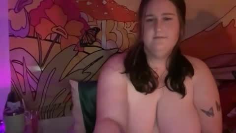 xopeachybaby online show from March 9, 3:53 am