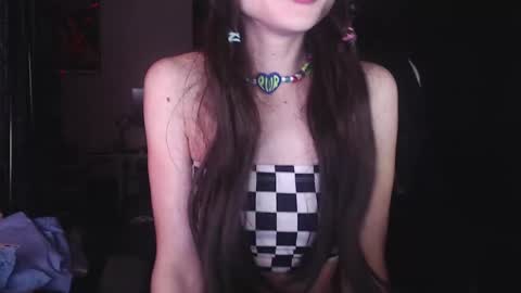 Vivienne online show from January 9, 6:48 am