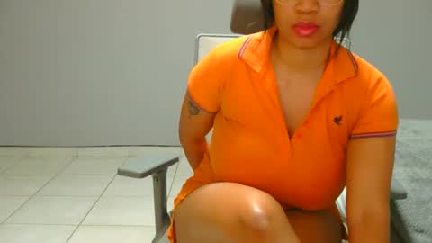 spykeXtee online show from April 17, 6:04 am