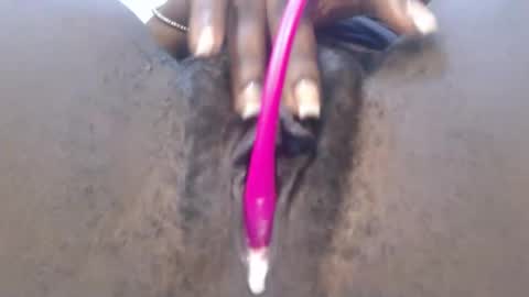 hey its Mayah online show from October 4, 9:19 pm