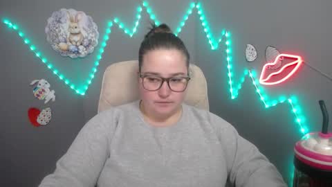 xx daniella xx online show from April 9, 6:19 am