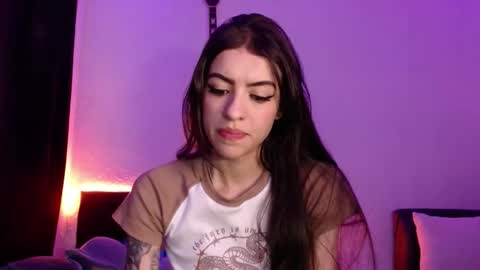 Snapshot of xx_johnson_xx chatting on October 15, 8:50 am VALE online show from October 15, 8:50 am