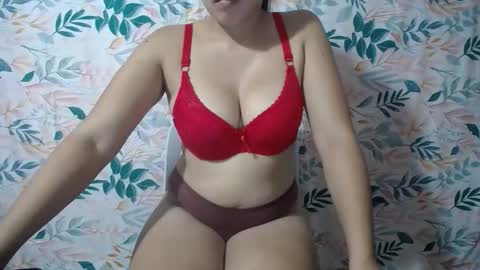 Snapshot of xxhott_ chatting on October 21, 2:48 am xxhott_ online show from October 21, 2:48 am
