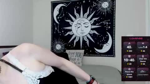 Natalie Jade online show from February 16, 10:43 pm