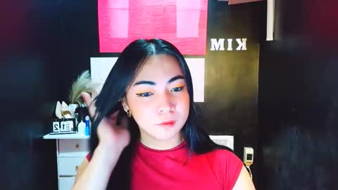 xxslutty kim online show from December 14, 1:00 am