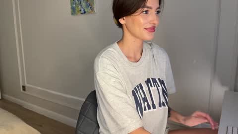 xxx_leila online show from March 11, 9:57 am