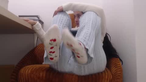 Lola online show from February 14, 1:40 pm