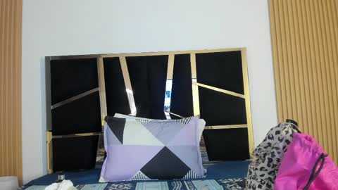 Yahaira online show from April 4, 1:54 pm