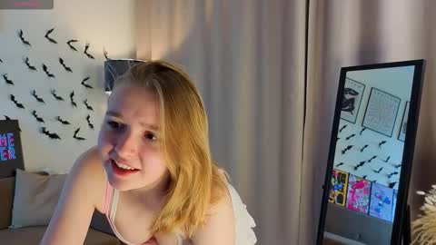 Kate online show from November 12, 1:09 pm