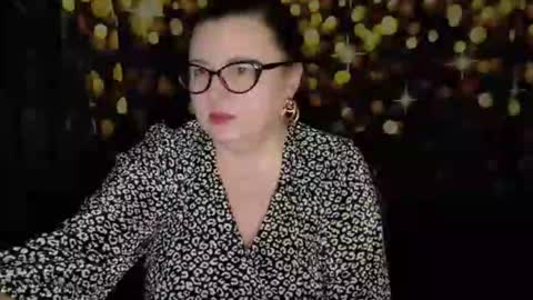 Anika online show from January 18, 5:31 pm