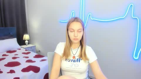 Snapshot of yasminasage chatting on September 30, 1:39 pm Yasmina online show from September 30, 1:39 pm