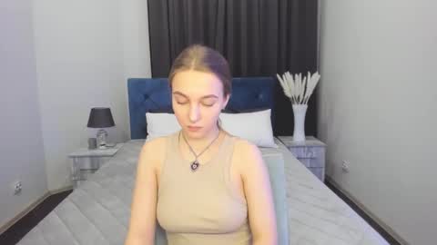 Snapshot of yasminasage chatting on January 18, 7:58 pm Yasmina online show from January 18, 7:58 pm