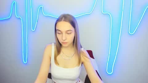 Snapshot of yasminasage chatting on March 9, 11:47 am Yasmina online show from March 9, 11:47 am