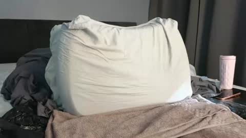 Yesmeralda online show from July 1, 4:28 pm