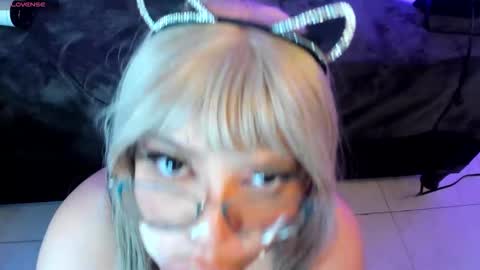 Snapshot of yess_daddy_ chatting on September 30, 4:29 am Ahri like the League of Legends online show from September 30, 4:29 am