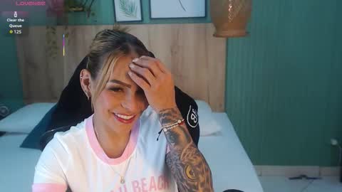 Snapshot of yessika_parker chatting on September 11, 1:39 am yessika_parker online show from September 11, 1:39 am