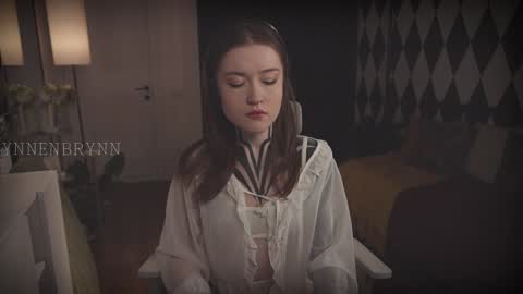 Snapshot of ynnenbrynn chatting on January 3, 10:20 am ynnenbrynn online show from January 3, 10:20 am