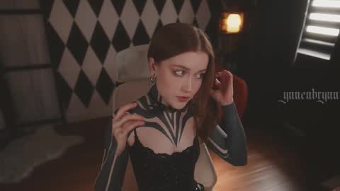 Snapshot of ynnenbrynn chatting on September 16, 7:38 am ynnenbrynn online show from September 16, 7:38 am