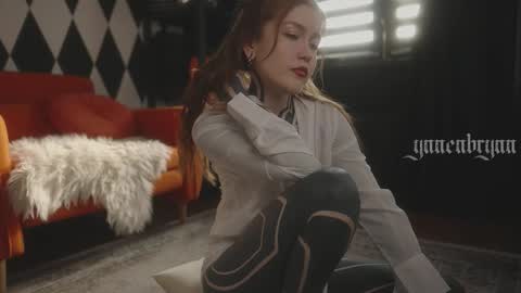 ynnenbrynn online show from February 3, 6:40 am