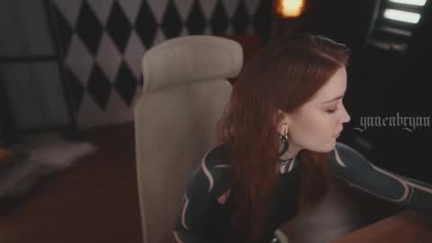 Snapshot of ynnenbrynn chatting on September 15, 7:27 am ynnenbrynn online show from September 15, 7:27 am