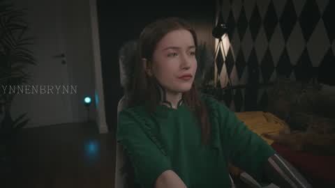 Snapshot of ynnenbrynn chatting on January 28, 7:53 am ynnenbrynn online show from January 28, 7:53 am