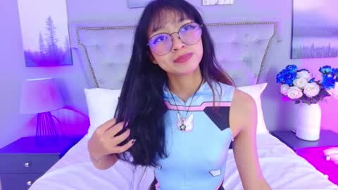 Snapshot of yommi_winx chatting on September 14, 12:30 am Yommi Winx online show from September 14, 12:30 am