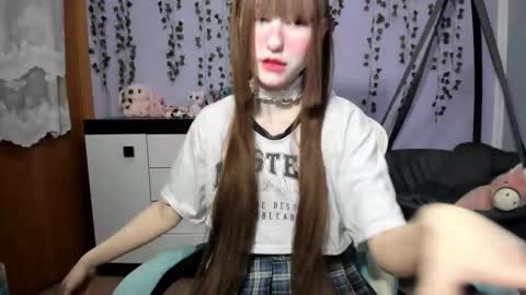 yoonhee_ki online show from March 26, 3:25 pm