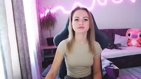 Bella online show from November 6, 7:58 am