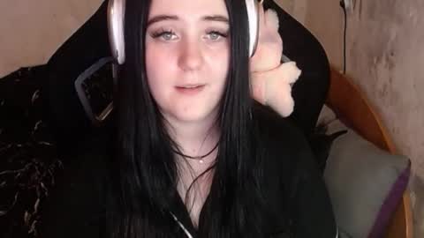 your_8a8y online show from January 13, 5:46 am