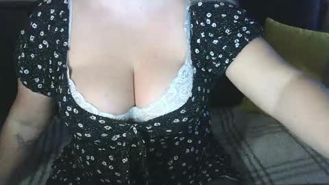 Maria Love online show from December 15, 1:33 am