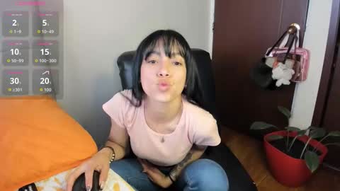 Snapshot of your_beck chatting on October 26, 5:19 pm mia3 online show from October 26, 5:19 pm