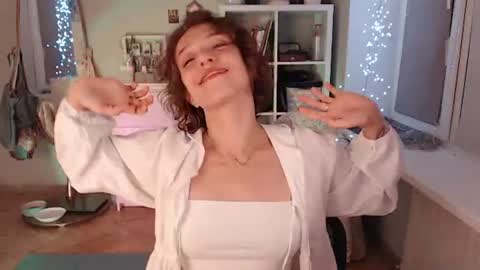 Alex and Kris long hair online show from August 9, 7:06 pm