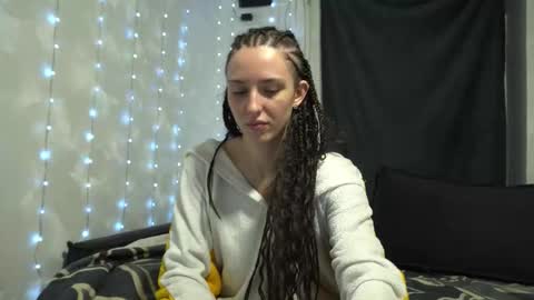 Meri  online show from March 8, 9:18 pm