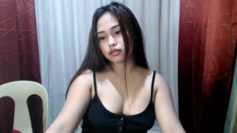 Snapshot of your_pinay_ivy chatting on October 22, 5:51 pm your_pinay_ivy online show from October 22, 5:51 pm