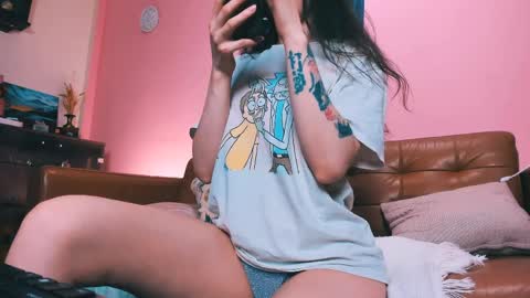 YourBabyPearl online show from April 7, 5:15 pm