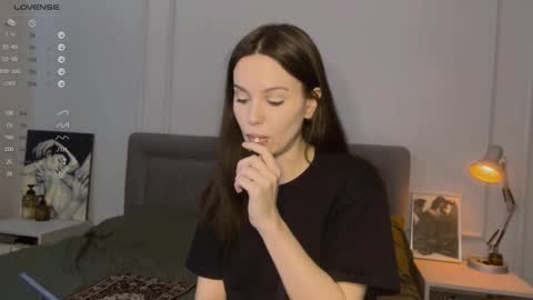 Aida online show from February 11, 11:31 am