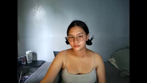 yoursexy_reb online show from February 12, 5:20 am