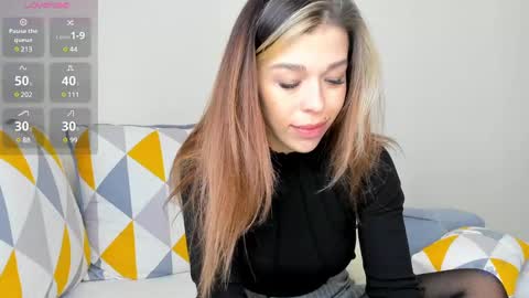 yoursoul_mila online show from February 23, 11:15 am