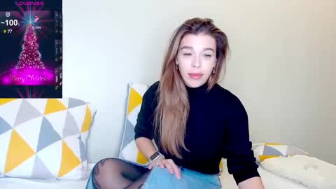 yoursoul_mila online show from December 11, 11:19 am