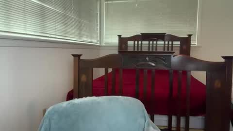 yumiandwolf online show from November 11, 11:13 pm